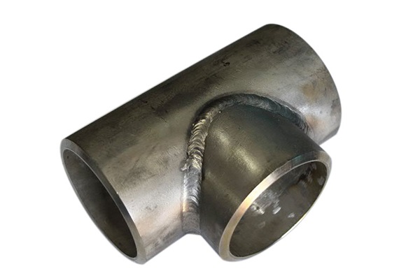 Тройник равнопроходный П377х16-15Х5М ТУ 25.30.12-001-12837507-2017 с геометрией по ГОСТ 17376-2001